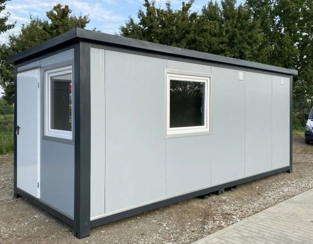 Büroinhalt 6,00 x 2,40 m